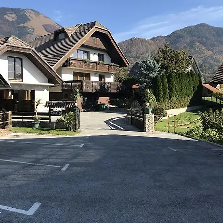 Apartmaji Seljak 아파트 프레드보르